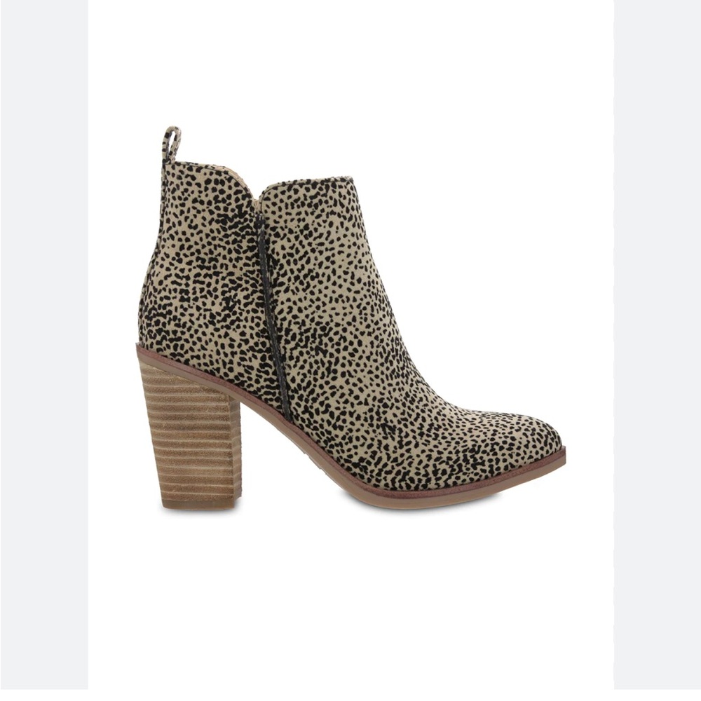 (Size 7.5) MIA Erik-F Cheetah Booties